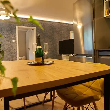 Sunlight Blue - Apartment *